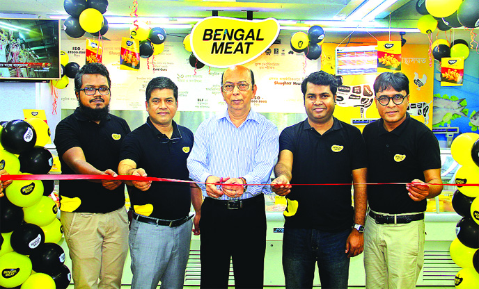 AKM Nurul Afsar, National Team Leader of FAO of the UN in Bangladesh, inaugurating an outlet of 'Bengal Meat' at city's Green Road area recently as chief guest. Higher officials of the company were also present.