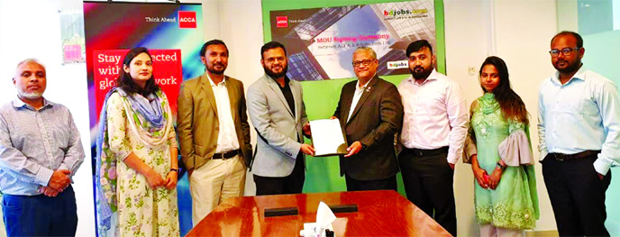 A Memorandum of Understanding (MoU) has been signed between Association of Chartered Certified Accounted (ACCA) and Bdjob.com, the largest job portal recently. Md Ahsanul Haque Bashar, ACCA Bangladesh chief and Head of Training of the Portal Mohammad Mofi