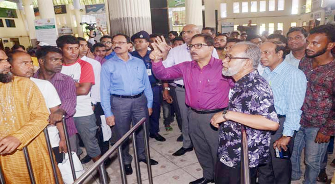 Abdul Mannan, Divisional Commissioner, Chattogram visiting Chattogram Railway Station on Thursday.