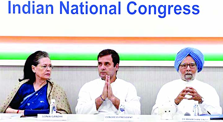 Rahul Gandhi, President of Congress party, his mother and leader of the party Sonia Gandhi and India's former Prime Minister Manmohan Singh attend a Congress Working Committee (CWC) meeting in New Delhi, India on Saturday. Internet photo