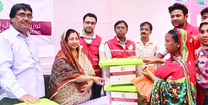 RAJSHAHI: Bangladesh Red Crescent Society (BDRCS) , Rajshahi City Unit organised food distribution programme for distressed people at Rajshahi Collegiate School to mark the holy month of Ramzan and forthcoming Eid-ul-Fitr on Monday.