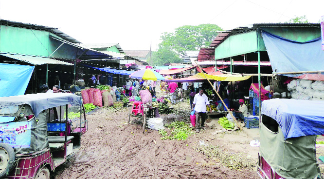 TANGAIL: Authority concernned yet to take any step as the dilapidated Tangail Park Bazar Road, the biggest local bazar of the district needs immediate repair. This SNAP was taken yesterday.