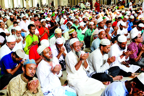 Devotees offering Munajat marking the Jumatul Wida prayer at the Baitul Mukarram National Mosque yesterday.