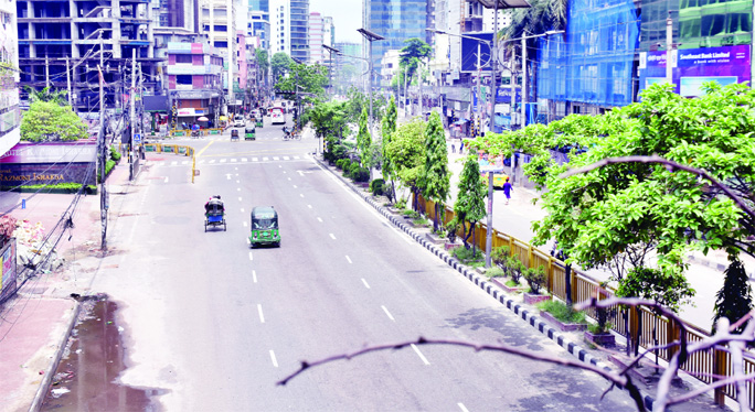 On the 3rd day of holy Eid-ul-Fitr, the streets still wears a deserted look. This photo was taken from VIP Road of Kakrail on Friday.