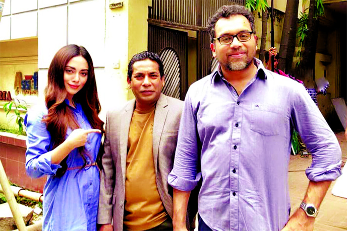 Toma Mirza, Mosharraf Karim and Eresh Zaker in Eid serial â€˜Coat Pora Bhodrolokâ€™ on ETV at 10:00pm