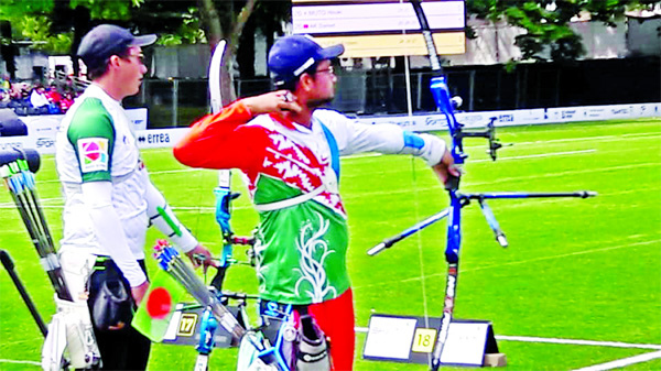 Famed archer Ruman Sana (right) of Bangladesh in action during the semifinal clash of the Hyundai World Archery Championship held on Thursday evening in the Netherlands.