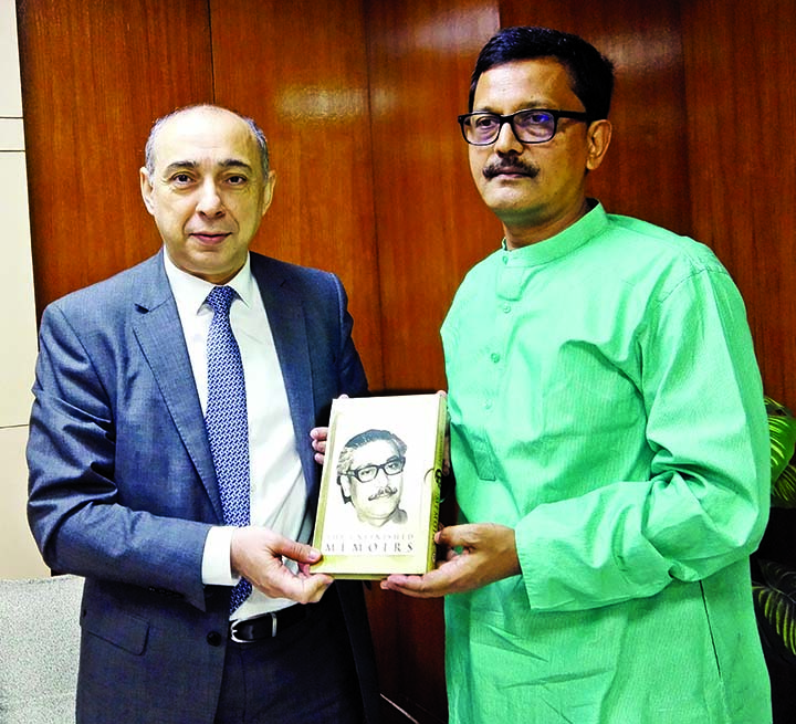 State Minister for Shipping Khalid Mahmud Chowdhury presenting a book on 'Bangabndhu's Unfinished Auto-biography' to Ambassador of the Republic of Azerbaijan to Bangladesh Dr Ashraf Shikhaliyev when the latter called on him at his secretariat office on