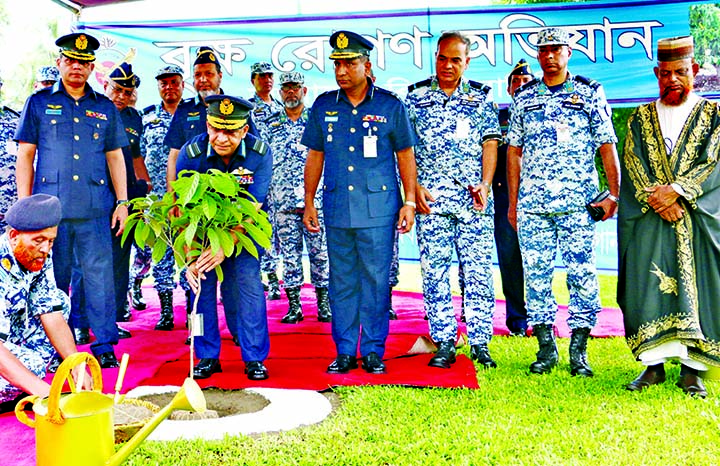 Assistant Chief of Air Staff (Operation) Air Vice Marshal M Abul Bashar inaugurating the "BAF Tree Plantation Programme-2019"" by planting a sapling on the Air Headquarters premises in the city on Thursday. ISPR photo"