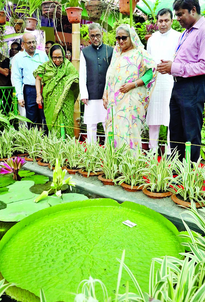 Prime Minister Sheikh Hasina visiting different stalls after inaugurating the programmes of World Environment Day and Environment Fair'19 at Bangabandhu International Conference Centre (BICC) in city on Thursday. BSS photo