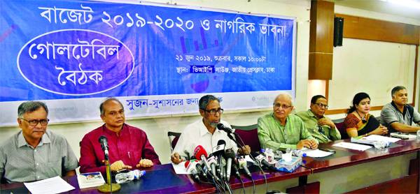 Former Adviser to the Caretaker Government Hafiz Uddin speaking at a roundtable on 'Budget 2019-2020 and Citizens' Thoughts' organised by Sujan at the Jatiya Press Club on Friday.