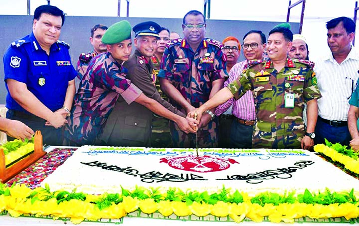 Boarder Guard Bangladesh (BGB) observed 224th founding anniversary of Boarder Guard Battalion-1, the oldest battalion of the country with much enthusiasm at its Rajshahi Headquarters yesterday. DG of BGB Maj Gen Shafeenul Islam along with high offici