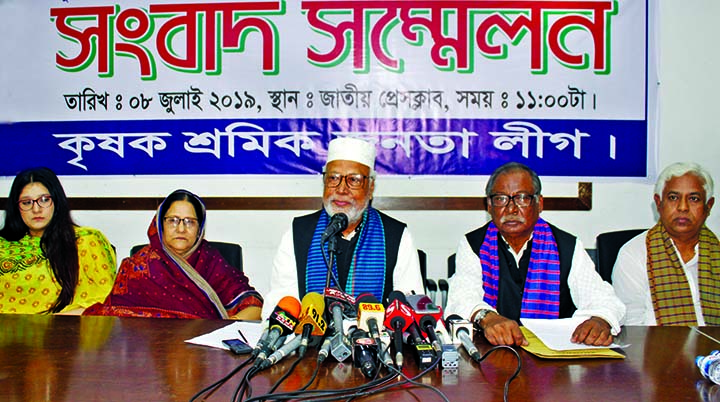 President of Krishak Sramik Janata League Bangabir Kader Siddiqui speaking at a prÃ¨ss conference at the Jatiya Press Club on Monday with an announcement to leave Jatiya Oikyafront.