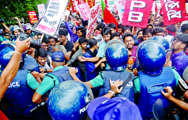 Bam Ganatantric Jote supporters and activists involved in scuffle with police while they staged demonstration on Sunday in front of Bangladesh Secretariat, demanding cancellation of gas price hike.