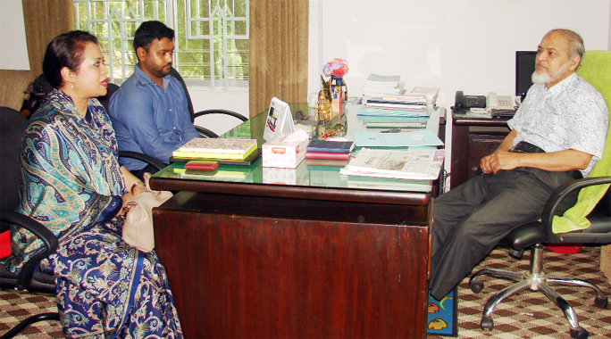 A two member delegation from British Council Dhaka including Head of Business Development and Examination Services Sarwat Reza and Manager Harun -or Rashid Reza met with Vice-Chancellor of International Islamic University Chittagong (IIUC) Prof KM Golam