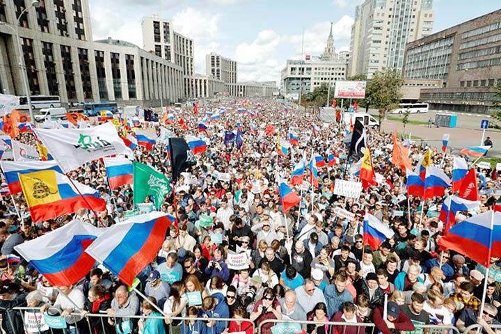 Joined by opposition leaders, thousands of protesters gathered in Moscow after authorities refused to register politicians seeking to contest a September vote for the capital's parliament.