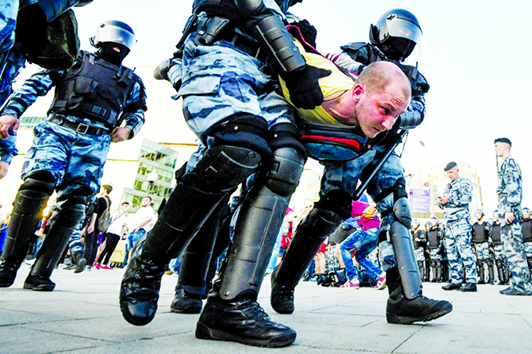 Protest monitor OVD-Info reported that 1,400 people were detained in Moscow. Internet photo