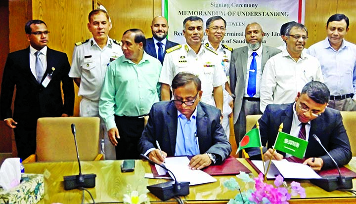 Md. Abdus Samad, Secretary of Shipping Ministry and Gagan Seksaria, Director of Global Investments for Saudi Arabia's Red Sea Gateway Terminal (RSGT), signing a MoU at the ministry's conference room on Wednesday for the development of ports, river ways