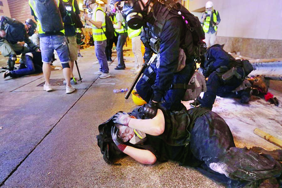 The past two weekends have seen a surge in the level of violence used by both protesters and police. Internet photo