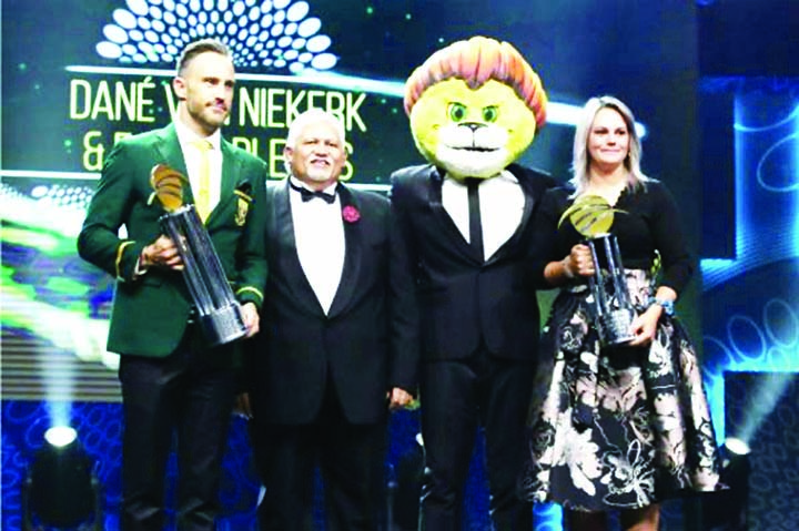 Faf du Plessis of South Africa (left) Beresford Williams (center), Vice President of CSA, Zac and Dane van Niekerk (right) SA Men's and Women's Cricketers of the year award during the 2019 Cricket South Africa Awards at the Sun Square Arena, Pretoria on