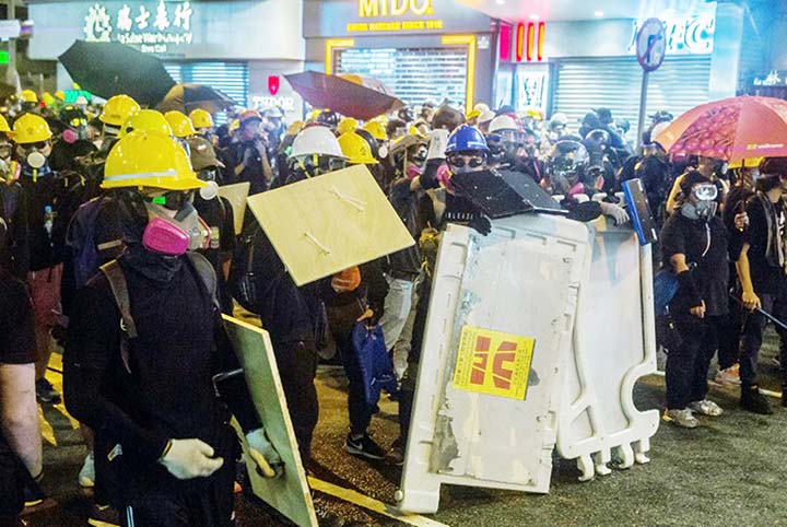Hong Kong protesters have proved adept at using home made protection against police