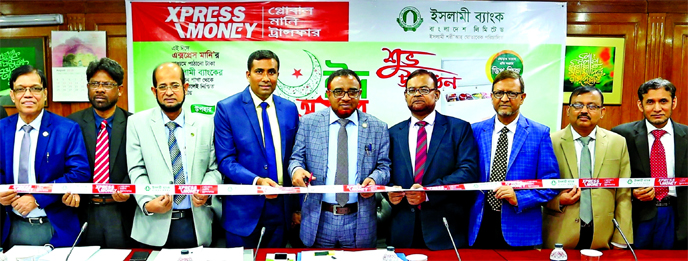 Mohammad Qaisar Ali, AMD of Islami Bank Bangladesh Limited, inaugurating the Remittance Campaign jointly with Express Money at the bank's head office in the city recently. Zakaria Mahamud, Country Manager of Express Money (Bangladesh), Mohammad Ali, Tahe