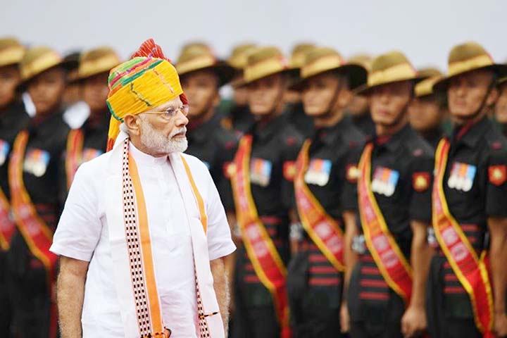 Modi said that Jammu-Kashmir and Ladakh will be an inspiration for India's growth.