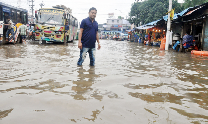 Most of roads at Port City went under knee- deep water due to heavy rainfall . This snap was taken from Oxygen Point yesterday.