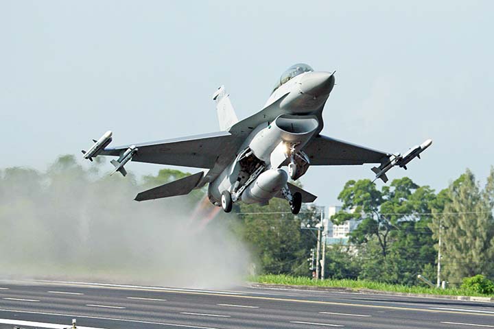 The sale of F-16 fighter jets would be the first of its kind since 1992, assuming it receives Congressional approval.