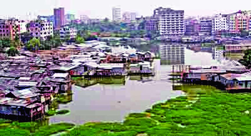 A view of Rupnagar Lake which has already turned into slums. Photo : Collected