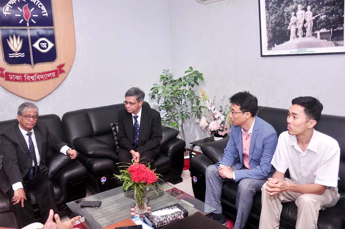 Prof Dr Pradeep Ray, Prof Dr Kwee-Yan Teh and Prof Dr Soong Chul of the University of Michigan-Shanghai Jiao Tong University Joint Institute, China meet Dhaka University Vice Chancellor Prof Dr Md. Akhtaruzzaman at the latter's office of the university o