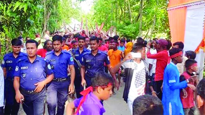 KISHOREGANJ: Members of Shia brought our a Tazia procession in the town marking the holy Ashura on Tuesday.