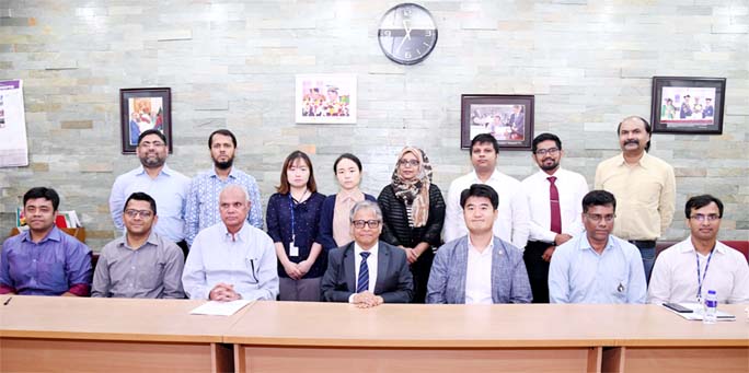 Dhaka University Vice-Chancellor Prof Dr Md. Akhtaruzzaman exchanges views with a four-member delegation led by Cary Joe Hyungue, Country Director of Korea International Cooperation Agency at DU VC office in the capital on Sunday.
