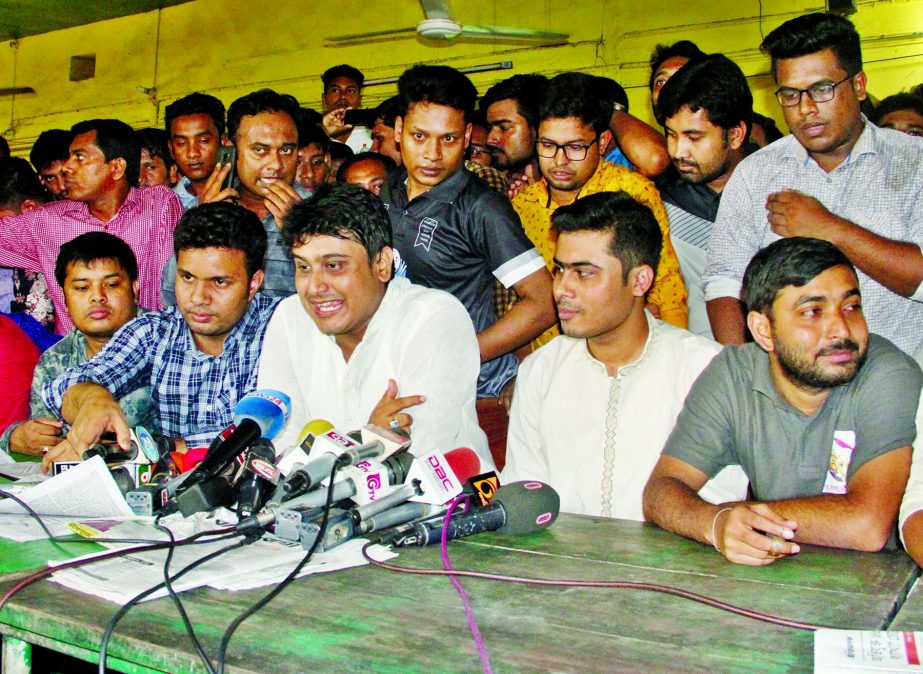 Al Nahian Khan Joy, Acting President of Bangladesh Chhatra League speaking at a press conference at Madhurâ€™s Canteen on Dhaka University campus yesterday.