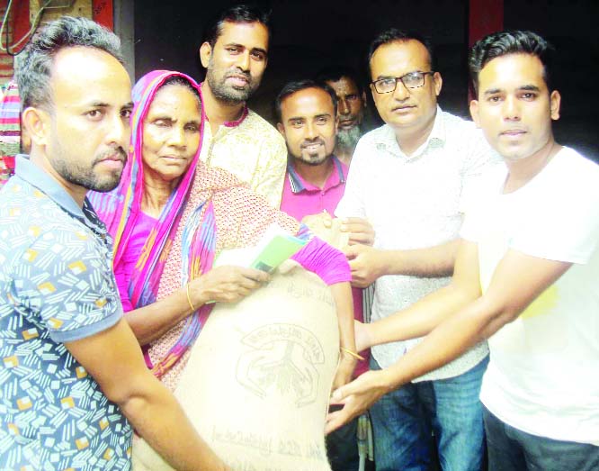 SAGHATA (Gaibandha): Selling of rice at Tk 10 per kg was inaugurated at Saghata in Gaibandha recently.