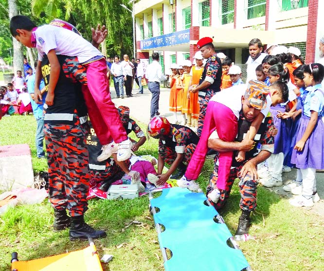 BHANGURA (Pabna): The Fire Service Department arranged a fire extinguishing exercise at Bhangura Upazila in observance of the International Day for Disaster Risk on Sunday .