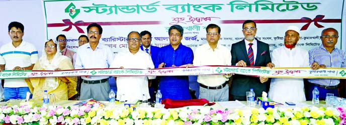 Barrister Selim Altaf George MP of Kushtia-4, inaugurating the 135th branch of Standard Bank Limited at Shahid Golam Kibria Road, Kumarkhali in Kushtia on Wednesday as chief guest. Md. Nazmus Salehin, Independent Director, Md. Motaleb Hossain, DMD of the