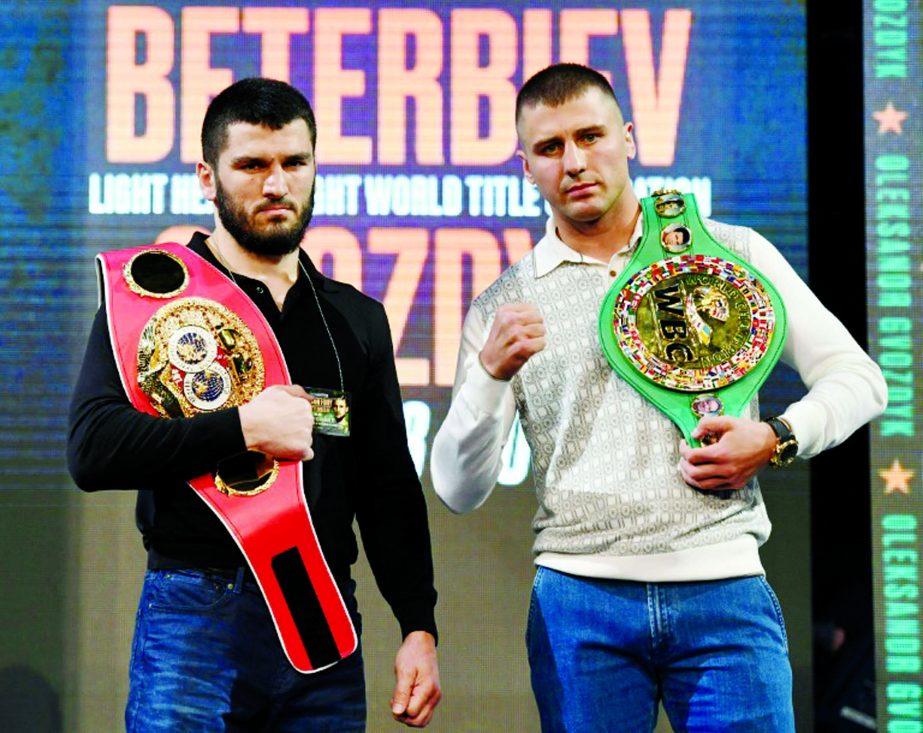 IBF light heavyweight champion Artur Beterbiev (left) seized the WBC belt of Oleksandr Gvozdyk with a 10th-round technical knockout in Philadelphia on Friday.