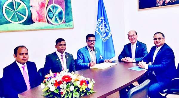 State Minister for Shipping Khalid Mahmud Chowdhury signed a document on behalf of Bangladesh for the declaration of Taramalino in Spain for the security of water transports and fishermen at a ministerial-level conference in Taramalino on Thursday.