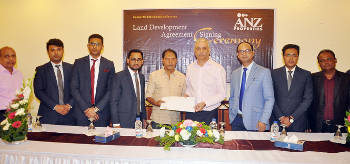 CEO of ANZ properties Ltd Mahmudul Haque, Deputy Chief Engineer Md Dildar Hossain, Manager Moinuddin Hasan and other senior officials were present at the agreement signing ceremony of ANZ Properties Ltd at a local hotel in Chattogram on Friday.