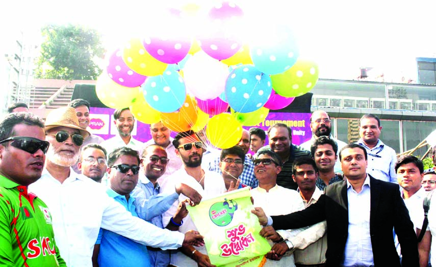 Captain of Bangladesh National Cricket (ODI) team Mashrafe Bin Mortaza, MP, inaugurating the Pran-DRU Media Cricket Tournament by releasing the balloons as the chief guest at the Maulana Bhashani National Hockey Stadium on Saturday.