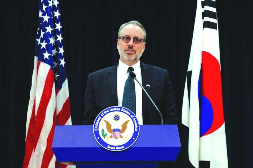 US envoy James DeHart said Washington had cut short the meeting to give Seoul "some time to reconsider"" on hiking its contribution for maintaining American troops on its soil."