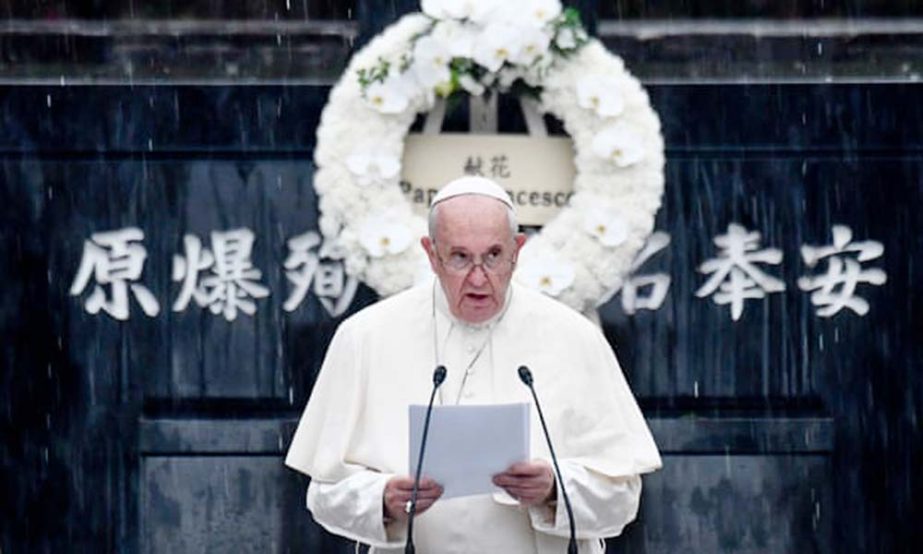Pope Francis speaking at the Nagasaki hypocenter memorial in Ciro.
