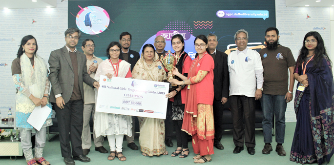 Seventy eight awardees of Governor Scholarship provided by Standard chartered Bank are seen at a photo pose at the award giving ceremony held in the city recently.