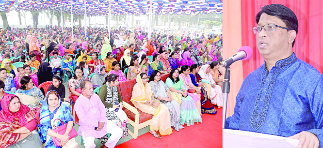 DINAJPUR: Whip of Jatiya Sangsad Iqubalur Rahim MP speaking at a cheque distribution programme among the voluntary organisatns and lactating working mothers organised by Women Affairs Directorate at Dinajpur Station Club on Saturday..