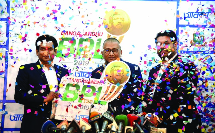 (From left to right) BCB CEO Nizam Uddin Chowdhury, Beximco Communications CEO Faisal Hyder and CEO of K-Sports Fahad Karim taking part at the official announcement of title sponsor of the Bangabandhu Bangladesh Premier League (BBPL) at the Media Bloc