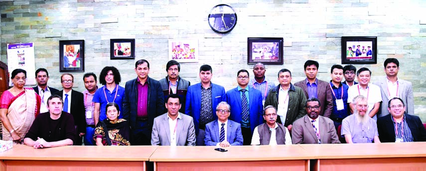 Fourteen renowned mathematicians from different countries including USA, France, Germany, Japan, Australia, Portugal, Philippines, Ireland, South Africa, India, KSA and Nepal called on Dhaka University VC Prof Dr Md Akhtaruzzaman at the latter's offic