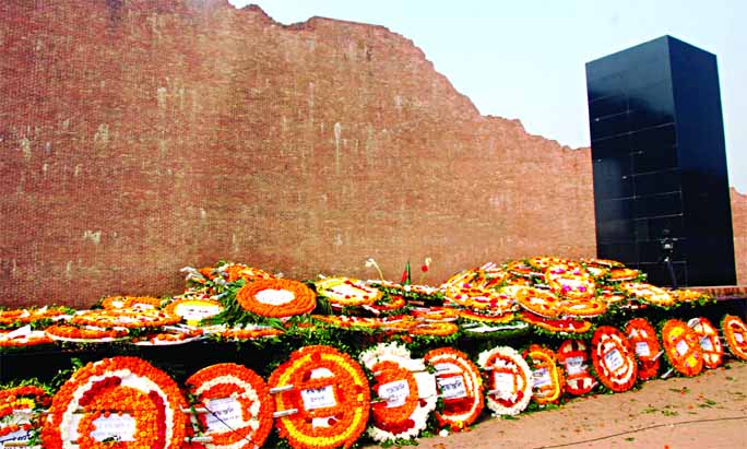 Tributes paid to martyred intellectuals by placing wreaths at the Rayerbazar memorial in cityâ€™s Mohammadpur marking the Martyred Intellectualsâ€™ Day on Saturday.