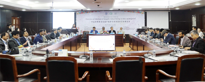 A view of a 2-day seminar on cultural heritage of Bangladesh and China held at North South University on Tuesday.