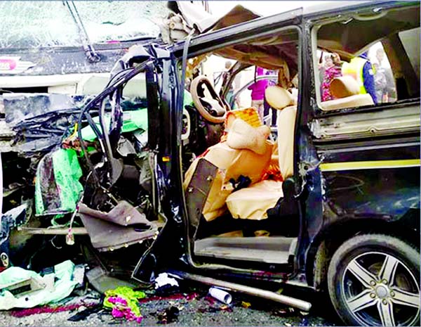 A Dhaka bound microbus collided with a Khulna bound Mamun Paribahan bus on Dhaka-Khulna Highway in Kanaipur of Faridpur Upazila on Monday, leaving four dead.