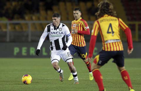 Udinese's Rodrigo De Paul ( left) controls the ball during the Serie A soccer match between Lecce and Udinese at the Via del Mare Stadium, Lecce, Italy on Monday.
